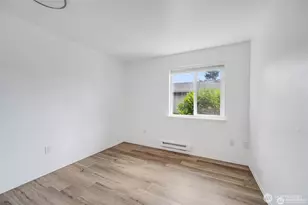 105 E 96th St, Tacoma, WA 98445 - Photo 24