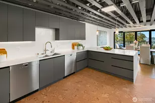 656 Howe St, Seattle, WA 98109 - Photo 12