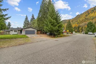 2991 Green Valley Dr, Maple Falls, WA 98266 - Photo 6