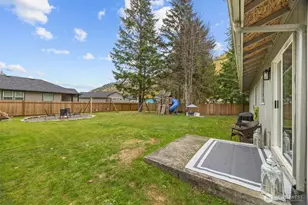 2991 Green Valley Dr, Maple Falls, WA 98266 - Photo 8