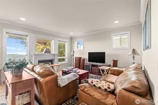 10705 176th Ave E, Bonney Lake, WA 98391 - Photo 14