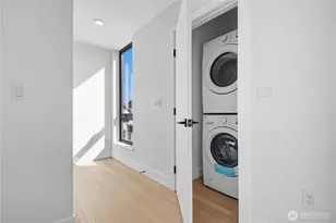 218 21st Ave E, Seattle, WA 98112 - Photo 18