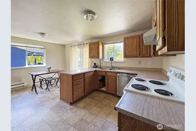 1829 E Morton Street, Tacoma, WA 98404 - Photo 8