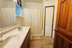 1829 E Morton St, Tacoma, WA 98404 - Photo 12