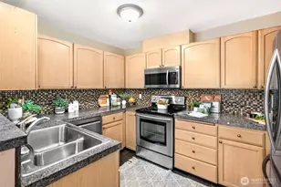 9210 Market Pl, Lake Stevens, WA 98258 - Photo 6