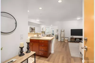 11004 NE 11th Street #407, Bellevue, WA 98004 - Photo 1