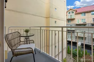 11004 NE 11th St, Bellevue, WA 98004 - Photo 16