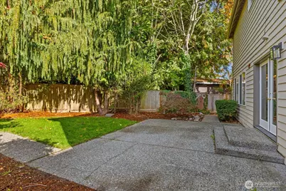 17312 Gravenstein Road, Bothell, WA 98012 - Photo 24