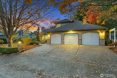17312 Gravenstein Road, Bothell, WA 98012 - Photo 2