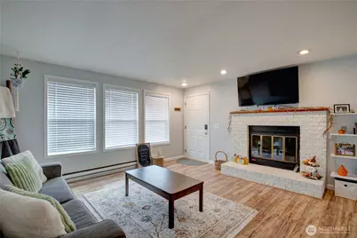 685 NW Atalanta Way #1, Oak Harbor, WA 98277 - Photo 6