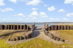 3447 Robertson Rd, Bellingham, WA 98226 - Photo 2