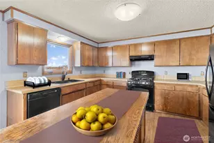 3447 Robertson Rd, Bellingham, WA 98226 - Photo 12