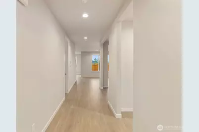 20402 150th Street E #581, Bonney Lake, WA 98391 - Photo 2