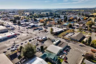 118 E Victoria Ave, Burlington, WA 98233 - Photo 10