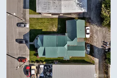 118 E Victoria Avenue, Burlington, WA 98233 - Photo 8