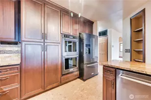 212 Grandview Ave, Camano Island, WA 98282 - Photo 14