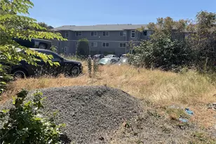 1720 - 1724 S 96th St, Tacoma, WA 98444 - Photo 4