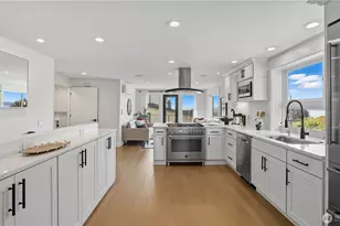 4527 W Raye St, Seattle, WA 98199 - Photo 16