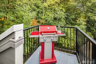 12023 NE 204th Pl, Bothell, WA 98011 - Photo 16