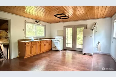 690 Naylor Creek Road, Chimacum, WA 98325 - Photo 14