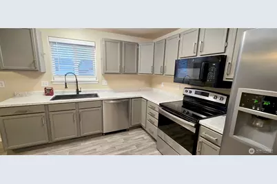 1122 E Saint Helens Drive, Moses Lake, WA 98837 - Photo 4