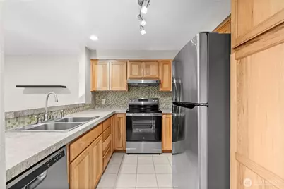 1321 S Puget Drive #E15, Renton, WA 98055 - Photo 12