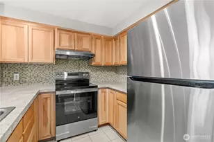 1321 S Puget Dr, Renton, WA 98055 - Photo 14