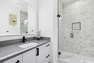 1801 Redmond Pl NE, Renton, WA 98056 - Photo 32