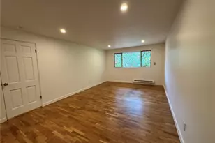 8505 NE 27th Pl, Clyde Hill, WA 98004 - Photo 22