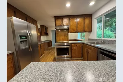 8505 NE 27th Place, Clyde Hill, WA 98004 - Photo 8