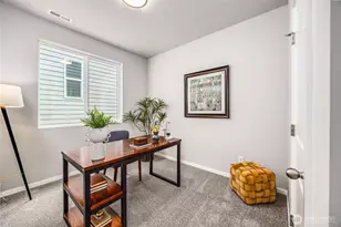 252 NE Shadowhawk Ln, Bremerton, WA 98311 - Photo 10