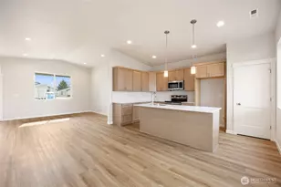 605 Dorsing St, Moses Lake, WA 98837 - Photo 8