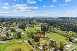 2215 Sunnyside Blvd, Lake Stevens, WA 98258 - Photo 2