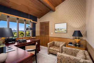 9501 NE 13th St, Clyde Hill, WA 98004 - Photo 28