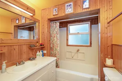 216 E 10th Street, Port Angeles, WA 98362 - Photo 14