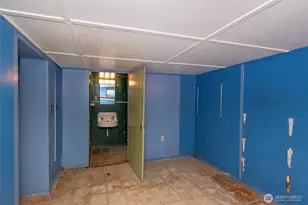 216 E 10th St, Port Angeles, WA 98362 - Photo 22