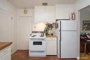 216 E 10th St, Port Angeles, WA 98362 - Photo 10