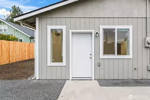 2135 S Sheridan Ave, Tacoma, WA 98409 - Photo 2