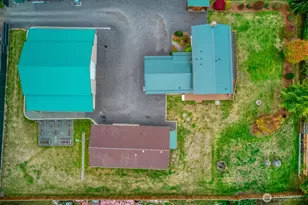 2808 W Edgewood Dr, Port Angeles, WA 98363 - Photo 2