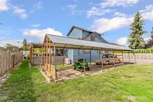 870 4th St, Sultan, WA 98294 - Photo 4