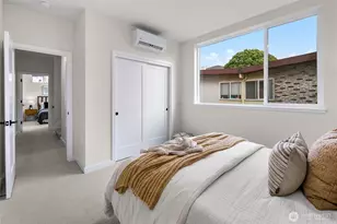 318 E Bellevue Ave E, Seattle, WA 98102 - Photo 14