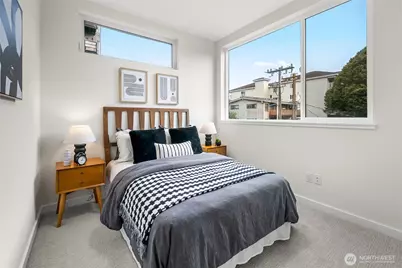 318 E Bellevue Avenue E, Seattle, WA 98102 - Photo 16