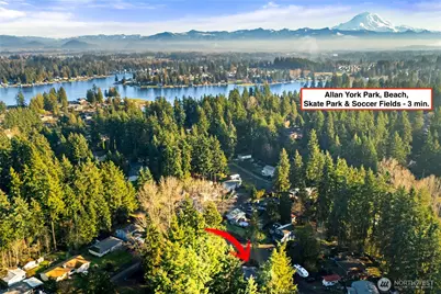 6215 189th Avenue Ct E, Lake Tapps, WA 98391 - Photo 2