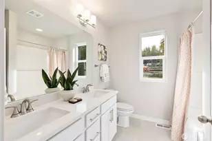 318 NE Shadowhawk Ln, Bremerton, WA 98311 - Photo 26