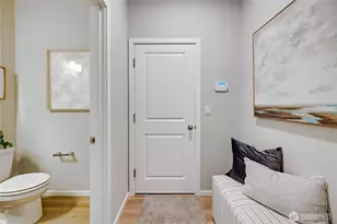 304 NE Shadowhawk Ln, Bremerton, WA 98311 - Photo 16