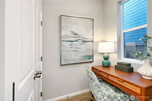 304 NE Shadowhawk Ln, Bremerton, WA 98311 - Photo 12