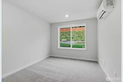 13210 NE 127th Way #E, Kirkland, WA 98034 - Photo 12