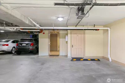 2100 Thorndyke Avenue W #101, Seattle, WA 98199 - Photo 30