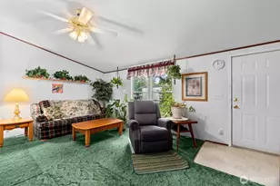 8439 Pepperidge Ln SE, Yelm, WA 98597 - Photo 4