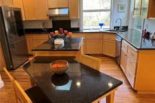 4518 91st Ave SE, Mercer Island, WA 98040 - Photo 4